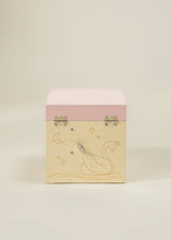 Load image into Gallery viewer, Ballerina Wooden Musical Souvenir Box