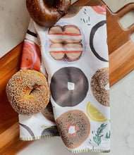 Load image into Gallery viewer, Oven Mitt/Pot Holder and Dishtowel
